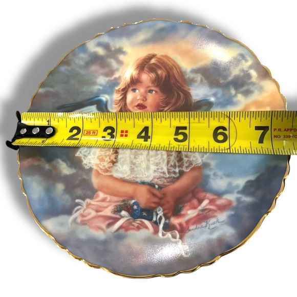Noel Collector Plate by Sandra Kuck - Tidings of Joy Series 3rd Issue - 1994 - Picture 2 of 8